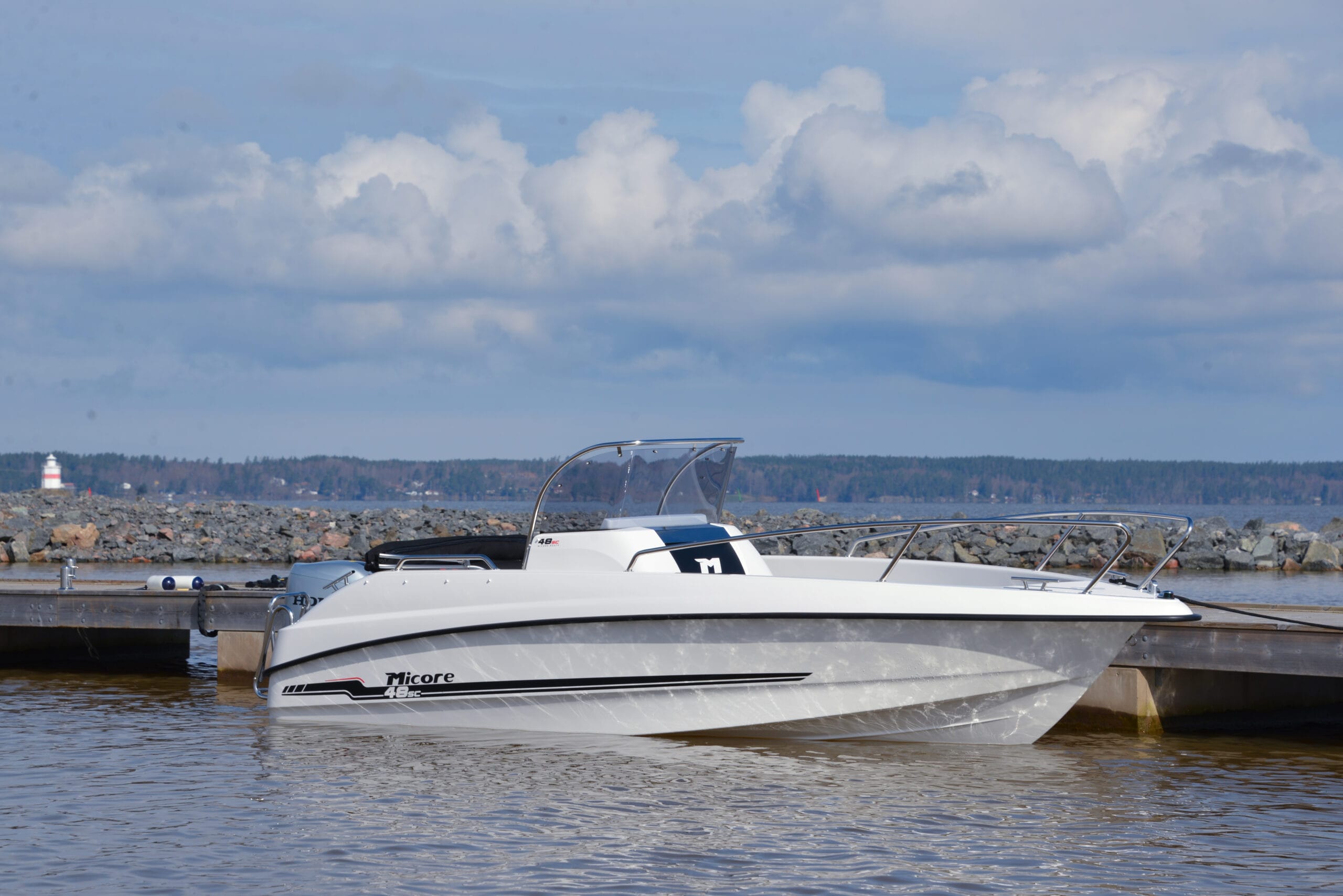 Agder Boat Micore 48 SC konsollbåt sidekonsoll V-bunn