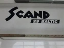 Agder Boat Scand 29 Baltic logo sort per side