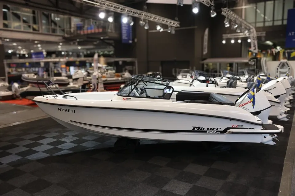 Agder Boat Micore 68 BR R-Design båt 6,91 m