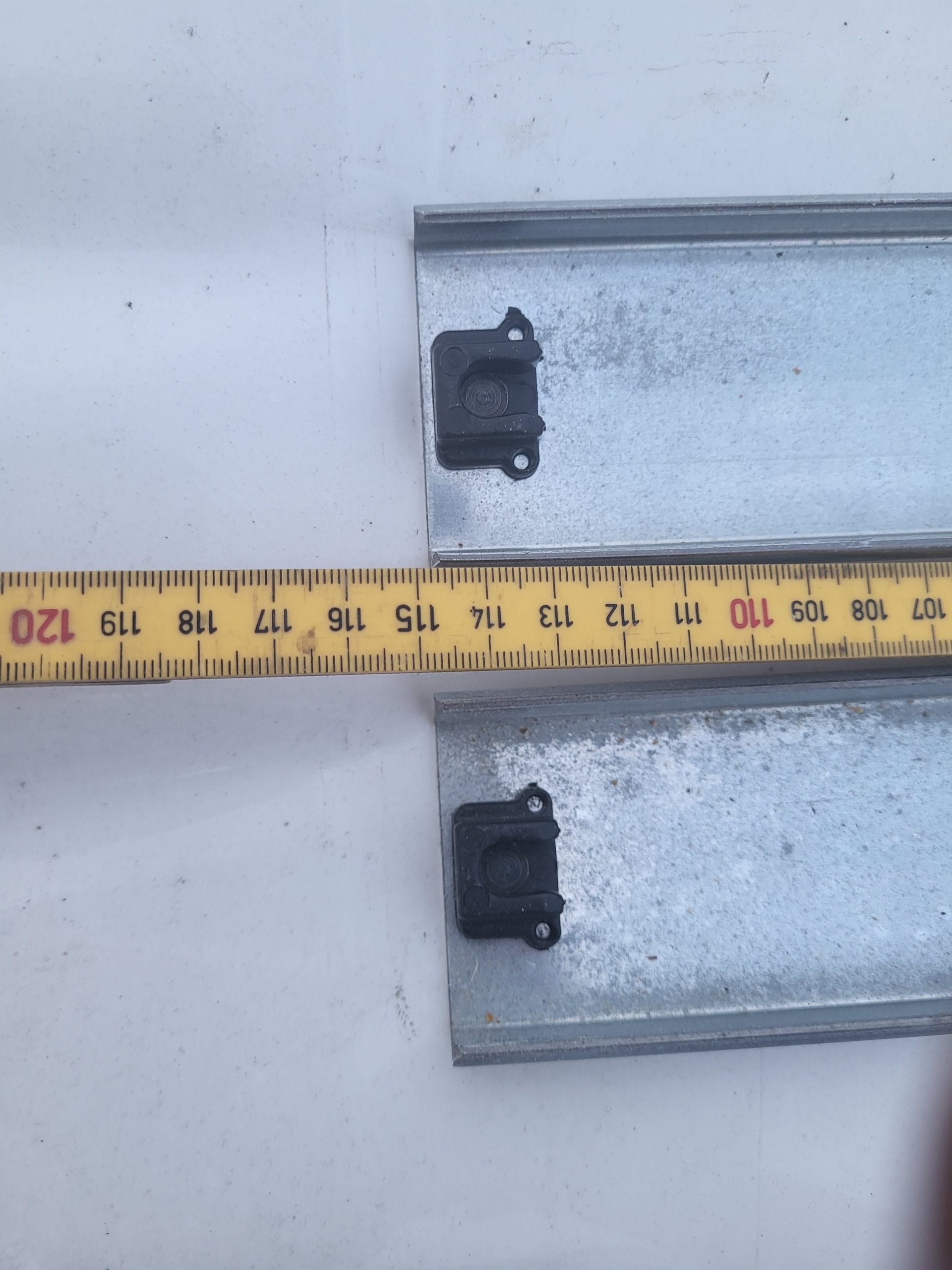 Isotherm 29 Baltic kjøleboksskinner 2 stk