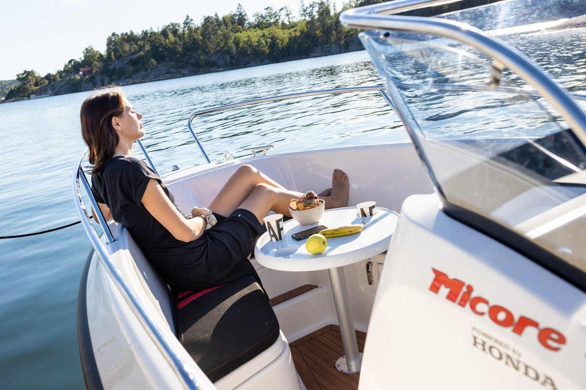 Agder Boat Micore Xw53cc skjærgårdsjeep med sofa