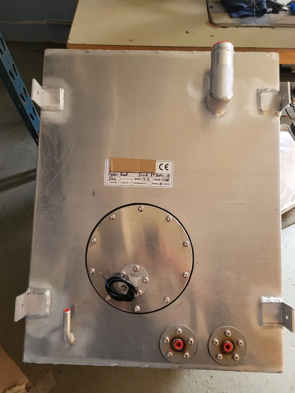 Agder Boat Baltic dieseltank 200 liter styrbord med giver
