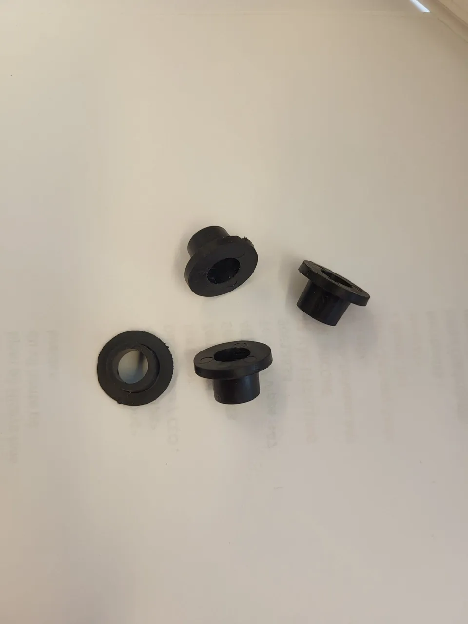Agder Boat pakning til vindusskrue 2-hull gummi