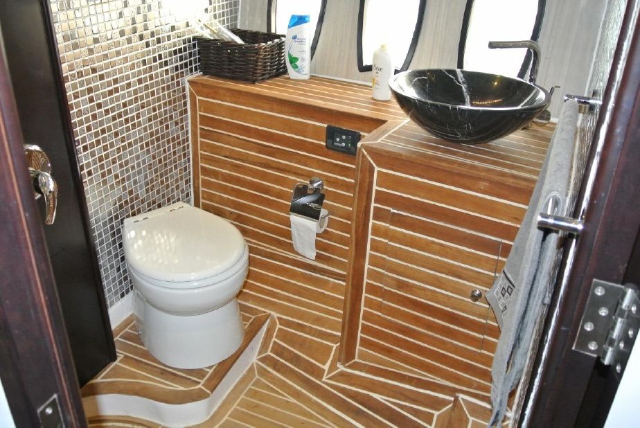 Matromarine Luxury elektrisk båttoalett lav 12/24V stille
