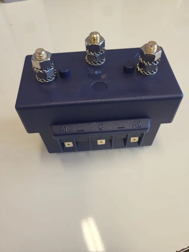 ILAS 10609 vinsjrelé 100AH 500-1000W