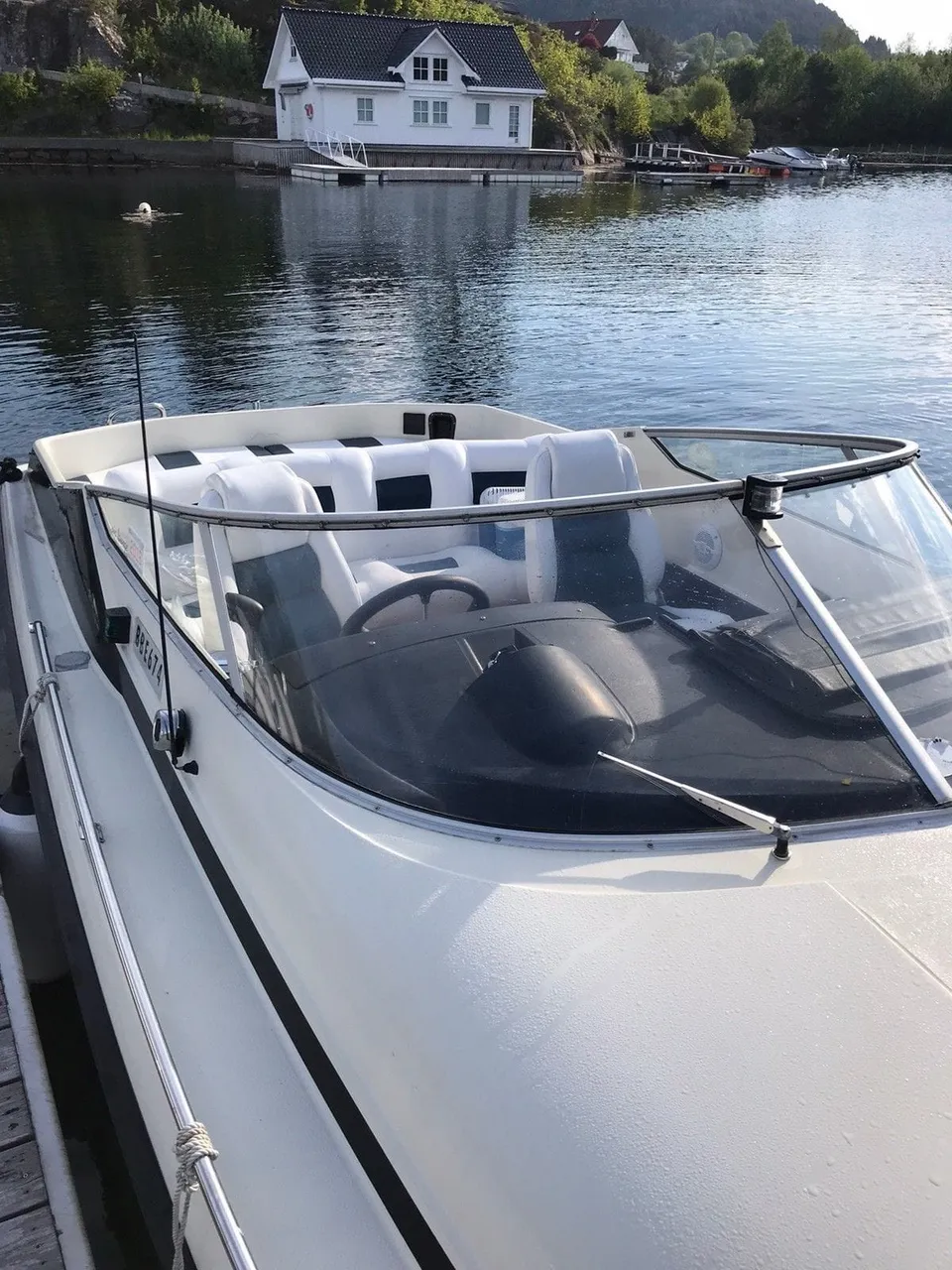 Agder Boat Scand 7600 frontglass plexi SB/BB bøyd