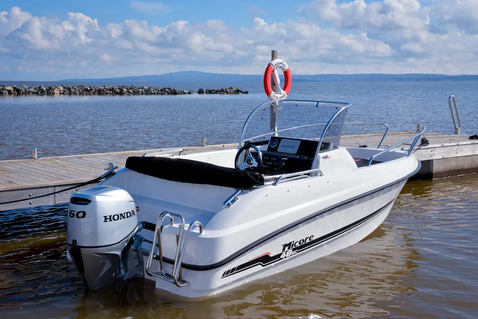Agder Boat Micore 48 SC konsollbåt sidekonsoll V-bunn