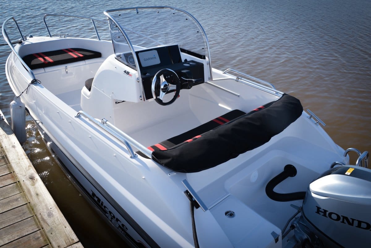 Agder Boat Micore 48 SC konsollbåt sidekonsoll V-bunn